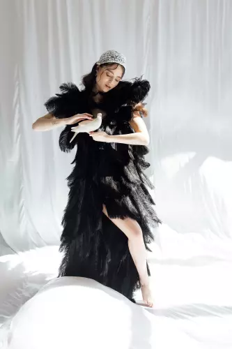 Сукня з пірʼя Чорна